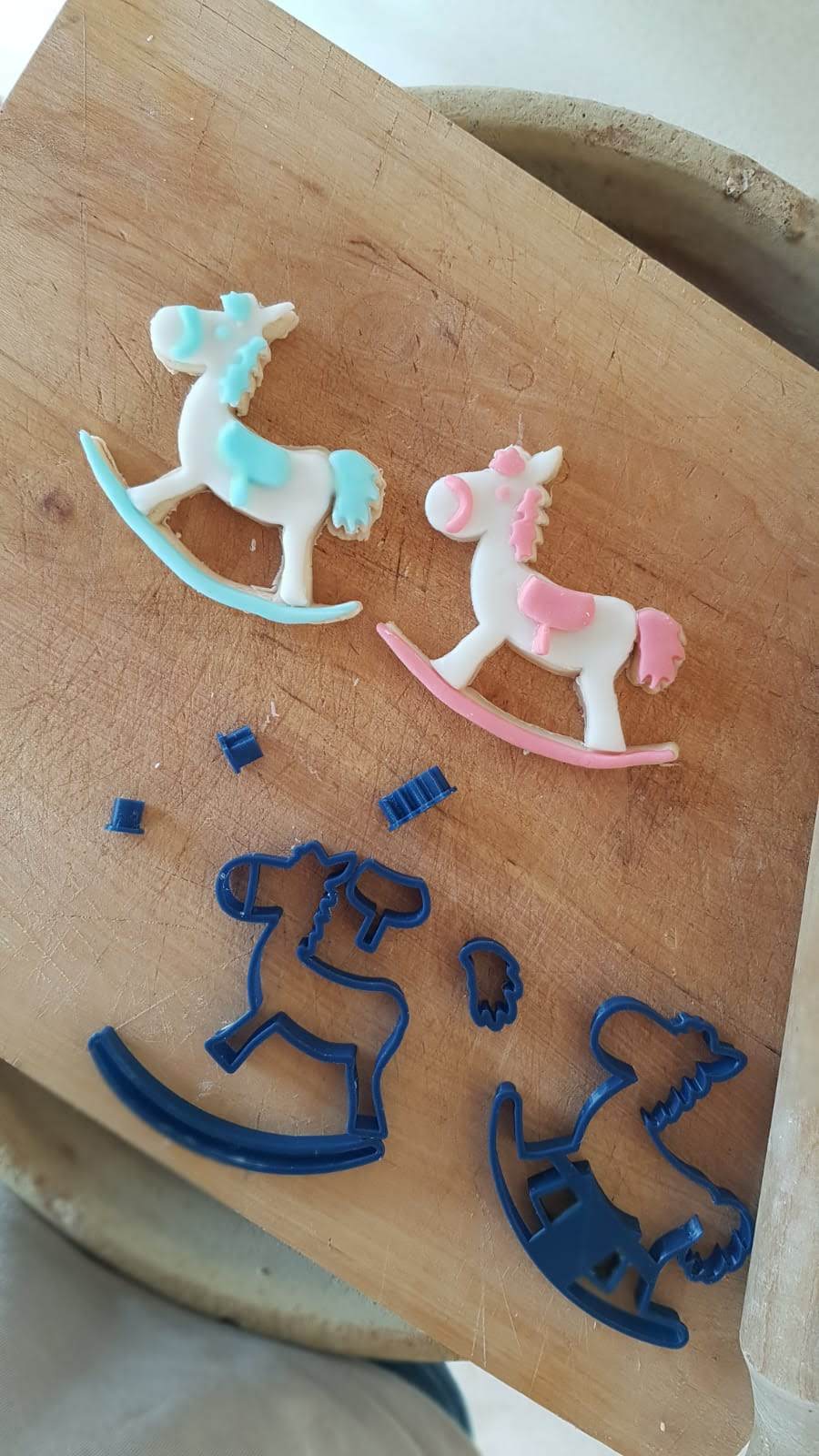 Cavallo a dondolo set tagliapasta montabile 8 pz-foto1