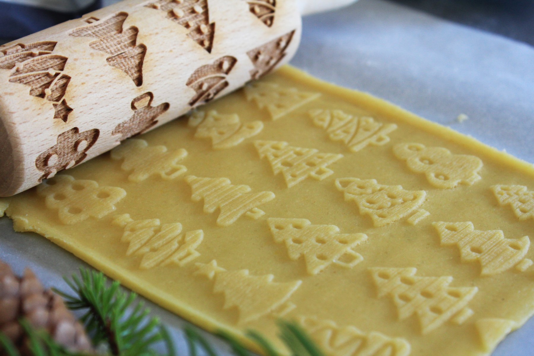 Mattarello in rilievo in legno intagliato con simboli natalizi per la decorazione della cottura Biscotti di pasta sfoglia Lvjkes Mattarello Natale legno mattarello 